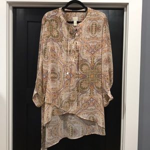 Chico’s 3.0/Size 16 Paisley Blouse w/gold derails